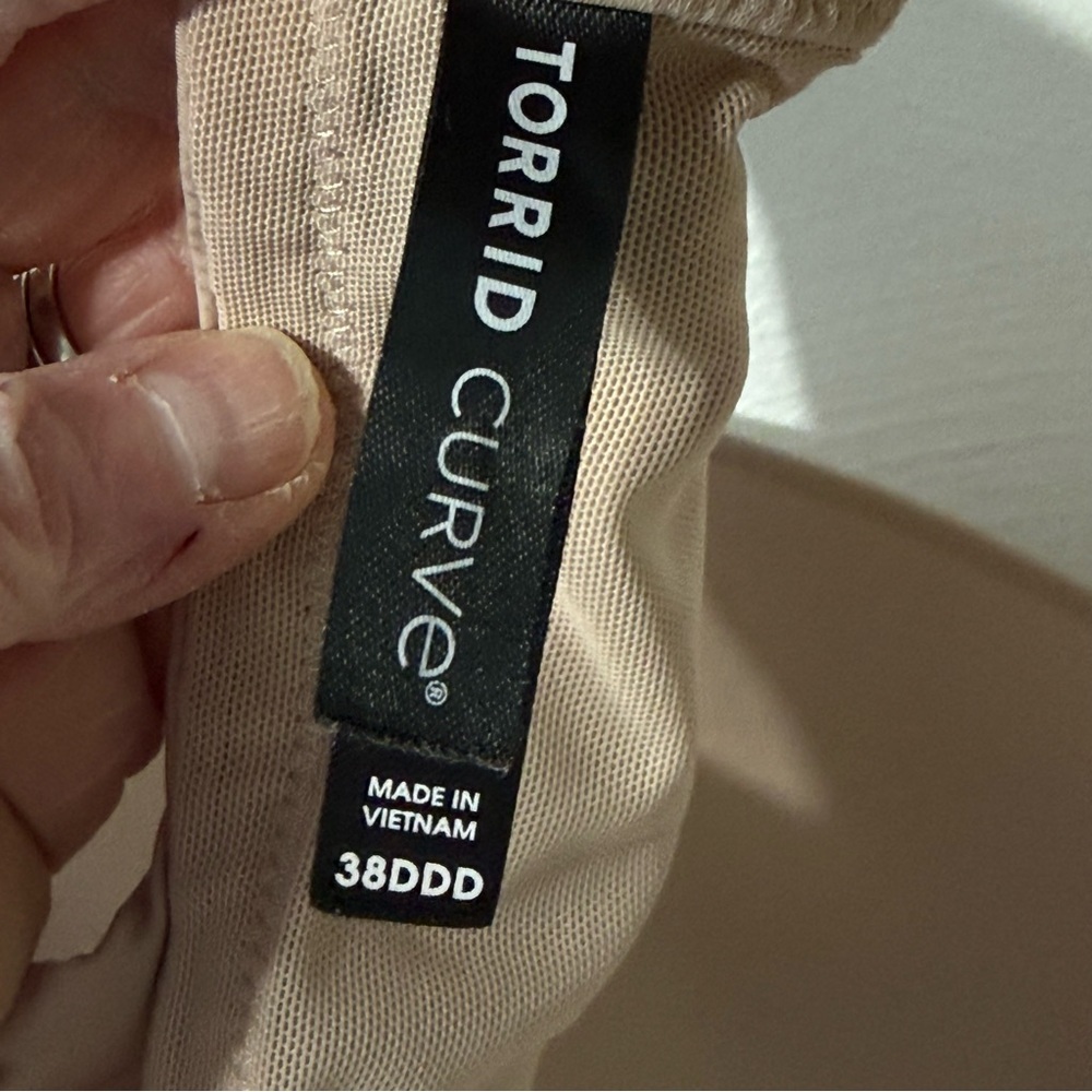 Torrid Curve Nude Bra - Picture 4 of 5